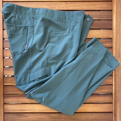 Patagonia - Cropped Lightweight Hiking Pants - MSRP $125: Sage Green-women-6
