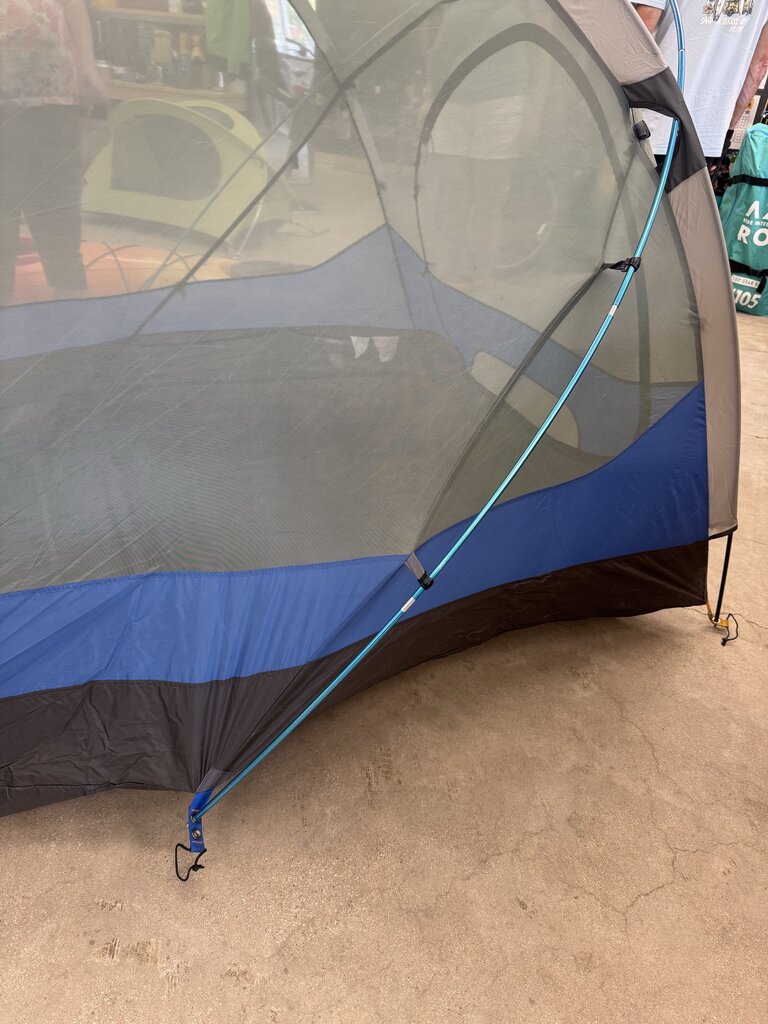 The North Face - BUG 33 Tent - MSPR compared $360: Blue--3