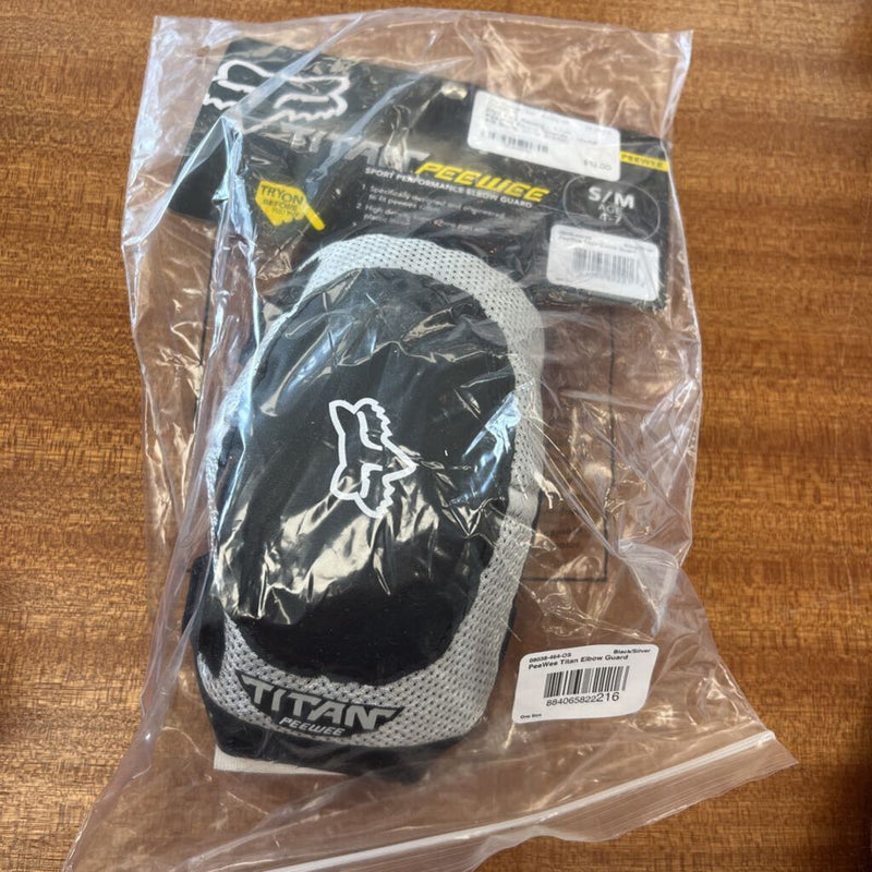 Fox Racing - Titan Peewee Elbow Guards - MSRP $18: Black/Silver-children-SM/MD