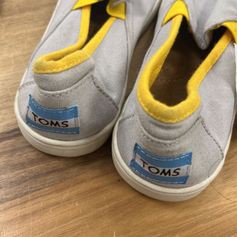 Toms - Girls Casual Shoes - MSRP $45: Grey-girls-2