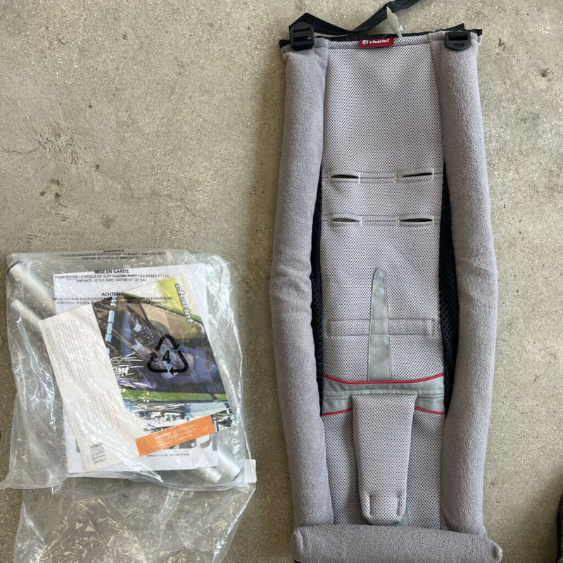 Thule - Chariot Infant Sling- MSRP $150: Grey -children-Infant