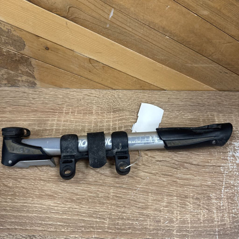 Blackburn - Airstik Handheld Bicycle Pump - MSRP $50: Silver/Black--