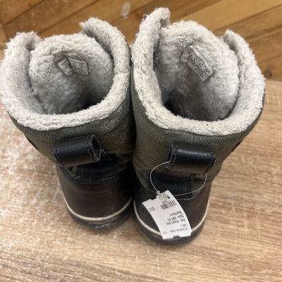 Keen - Women's Winter Boots - MSRP $175: Black/Green-women-8