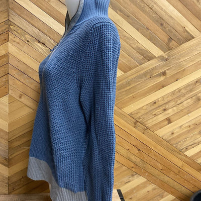 Patagonia- knit 1/4 zip pull over- MSRP compared $190: Blue/Grey -women-MD