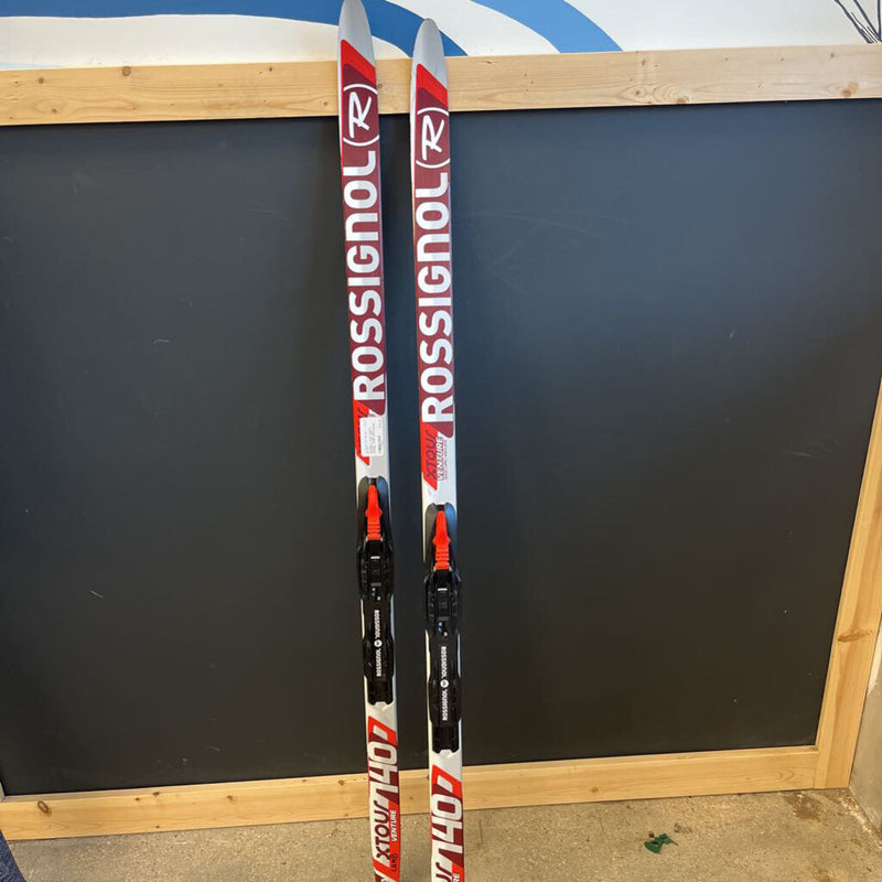 Rossignol - XTour Venture Waxless XC Skis - NNN Bindings - MSRP $190: red/white -children-140cm