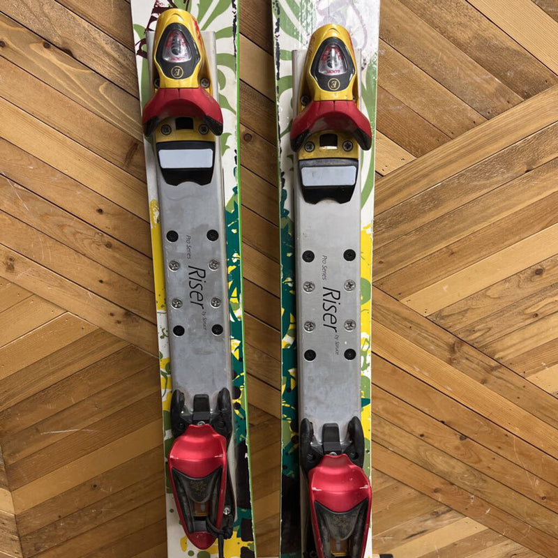 RVL8 - Rumspringa Mary Jane Skiboard, Bindings & Spruce Riser plate - MSRP $1014: White/Green/Yellow--102