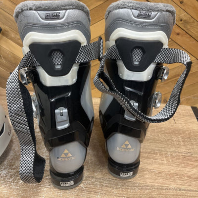 Fischer- vision 55 ski boot- MSRP $ 500: black white -women-24.5