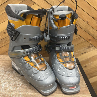 Salomon W Verse LX Downhill Ski Boot MSRP $550: Grey--23.5