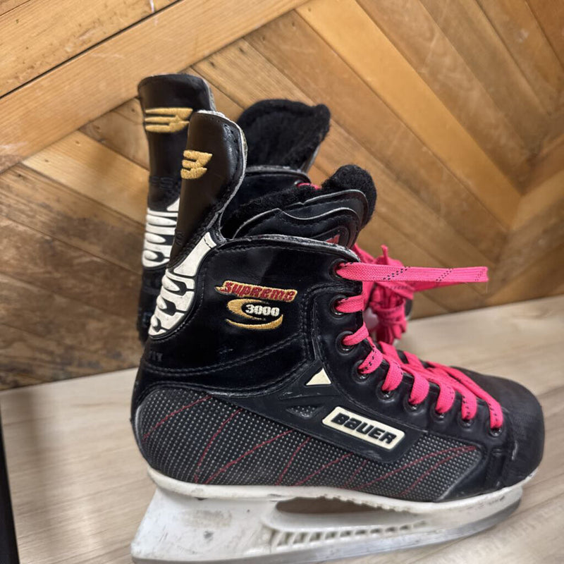 Bauer - Hockey Supreme Skates - MSRP Compared $110: Black/Pink Laces-women-5.5
