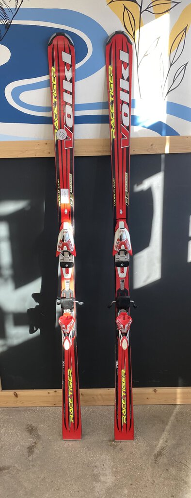 Volkl - RaceTiger World Cup CS Racing Downhill Skis Marker Comp 12 bindings - MSRP $1400: Red/Black--170