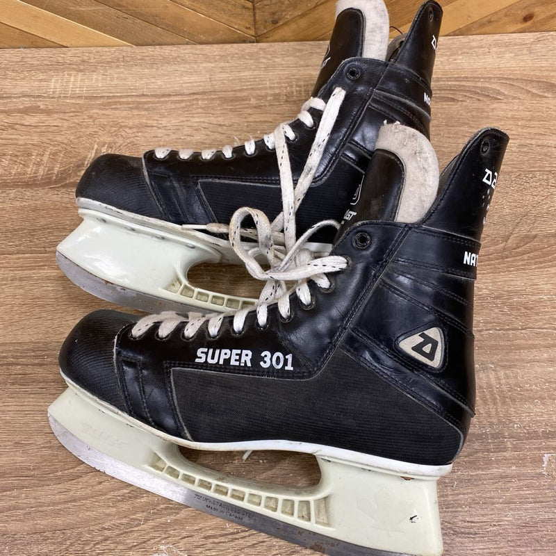 Daoust - Super 301 National Hockey Skates: Black -unisex-10.5D