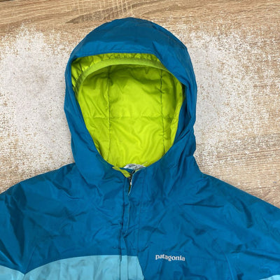 Patagonia- fresh tracks jacket- MSRP compared $240: Teal/ Blue -children-12Y