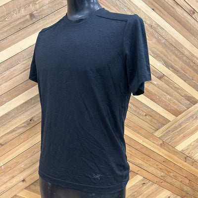 Arc'teryx - Men's merino blend T-Shirt - MSRP $110: Black-men-MD