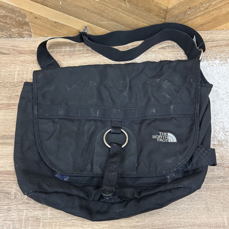 The North Face- messanger bag- MSRP $ 149: BLack --