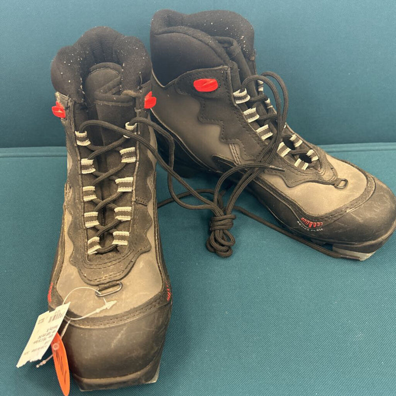 Alpina - TR15 XC Ski Boots - NNN - MSRP comp $140: Black/Grey-unisex-36