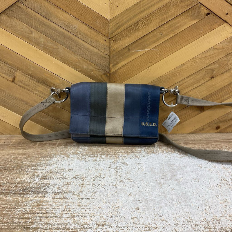 U.S.E.D. - Cross Body Purse - MSRP $70: Beige / Grey / Navy-women-