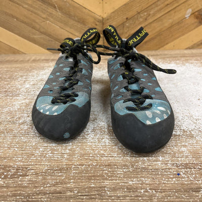 La Sportiva - Women's Tarantulace Climbing Shoes - MSRP $120: Grey/Blue-women-34.5