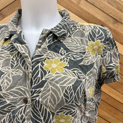 Patagonia - Women's Lightweight Button-Up Pataloha Shirt - MSRP $159: Green / Blue / Yellow-women-6