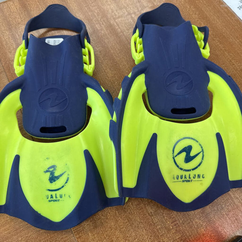 Aqua Lung- fins- MSRP $47: Blue/Neon Green --