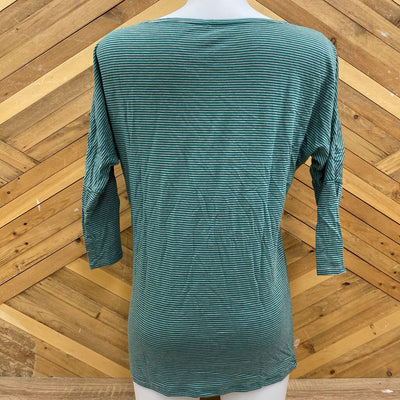 Patagonia - Women's Striped 3/4-Sleeve Shirt - MSRP comp $69: Green/Grey-women-SM