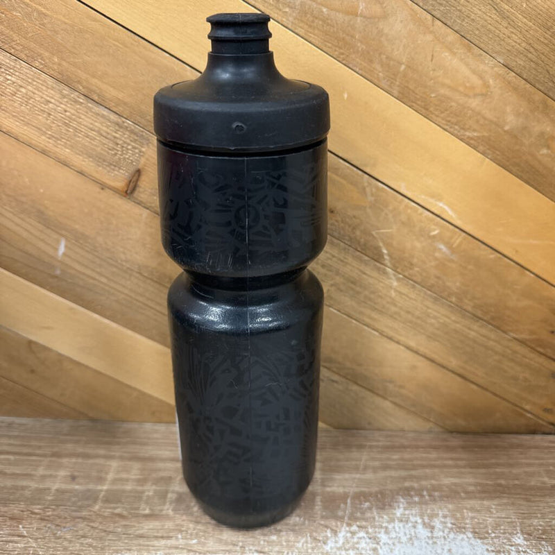 Lululemon - Water Bottle: Black--