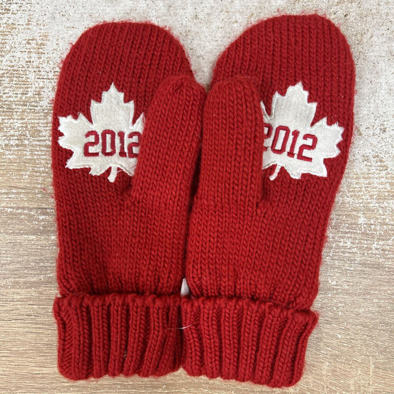 The Bay - Canada Olympic Mitten: Red -unisex-Adult