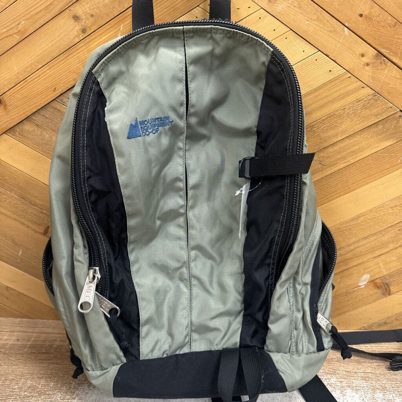 MEC - Daypack: Grey/Black--