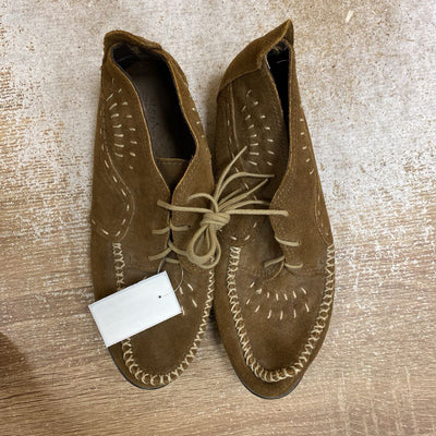 Minnetonka Moccasin - Women's Lace-Up Shoes - MSRP comp $100: Brown-women-W9