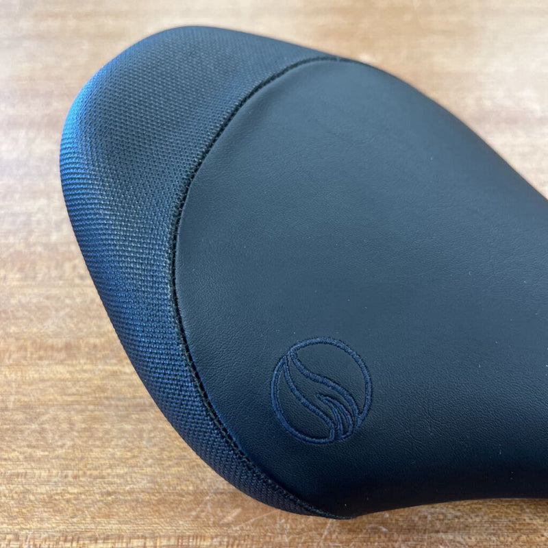 Velo - Bike Seat: Black--