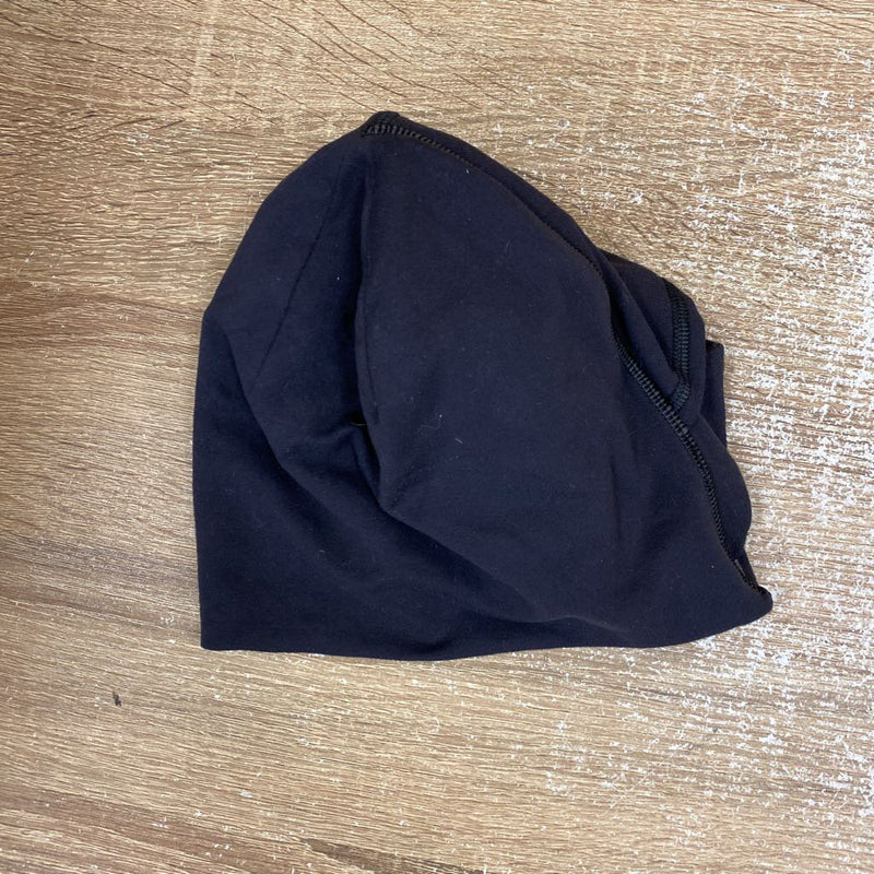 Lululemon - Beanie w/ Ponytail Hole: Black-unisex-