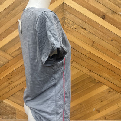 Icebreaker- Women's merino t-shirt- MSRP $95: Light Grey -women-LG