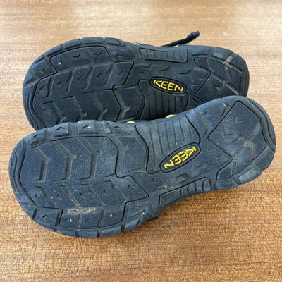 KEEN - Kids Sandals: Black/Green-children-4Y