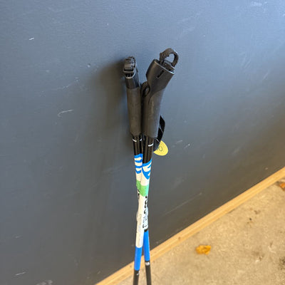 Salomon Escape ALU Junior XC Ski Poles MSRP $ 39: Blue--100