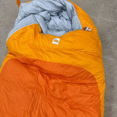 MEC- -12 Aquilina Down Filled Mummy Sleeping Bag- MSRP $300 : Orange -unisex-Small