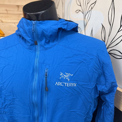 Arc'teryx - Men's Squamish Hoody Windbreaker Jacket - MSRP $220: Blue-men-LG