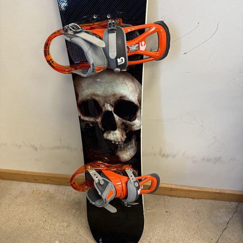 Forum - The Destroyer ChillyDog Snowboard - Burton Custom Bindings - MSRP $650+$300: Black/Orange--148cm