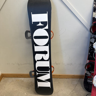 Forum - The Destroyer ChillyDog Snowboard - Burton Custom Bindings - MSRP $650+$300: Black/Orange--148cm