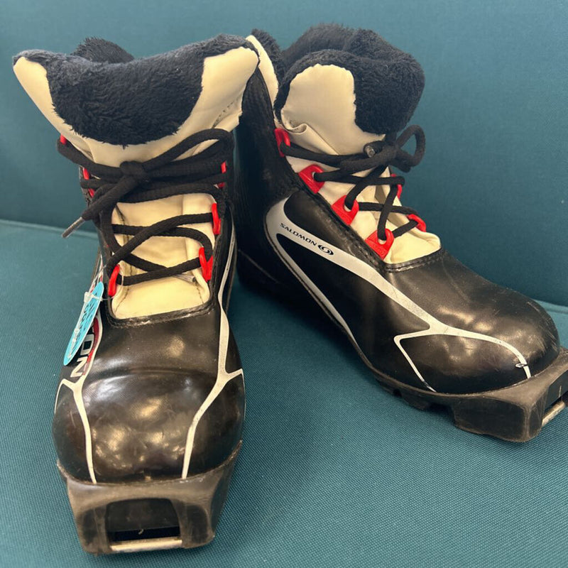 Salomon- Mini Boots - MSRP comparable $100: Black white red -children-34