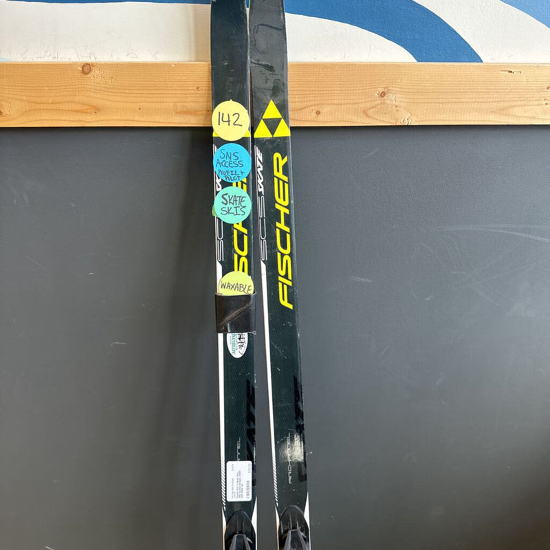 Fischer SCS Jr Skate Skis, SNS Access bindigns, MSRP $200: Black--142