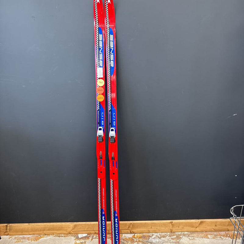 Asnes Junior Classic XC Skis, NNN bindings MSRP $200+: Red--160