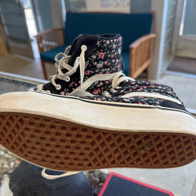 Vans- youth mid top- MSRP $140: Black floral -children-5Y