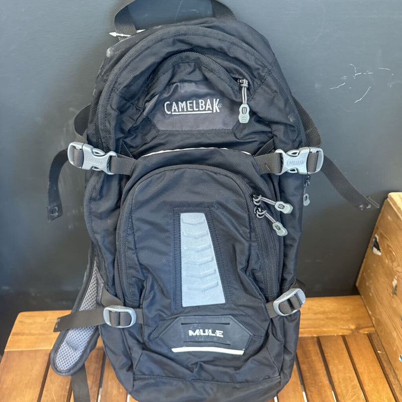 CamelBak - Mule Backpack - MSRP $165: Black --