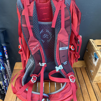 Gregory - Zulu 40L Hiking Backpack - MSRP comp $280: Red--SM/MD