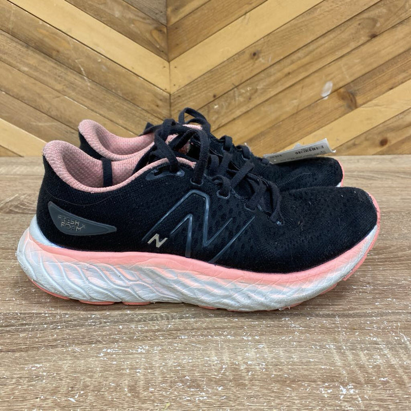 New Balance- everyday runners- MSRP $130: Black Pink -women-7.5