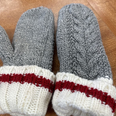 cozy knit mitten : Grey, Red, White-unisex-