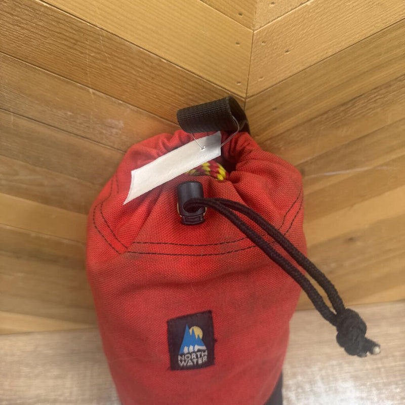 North Water - Throw Line - MSRP comp $130: Red/Black--