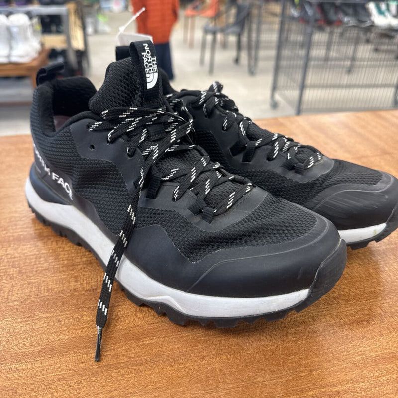 The North Face Futurelight Trail Shoes: Black-women-9