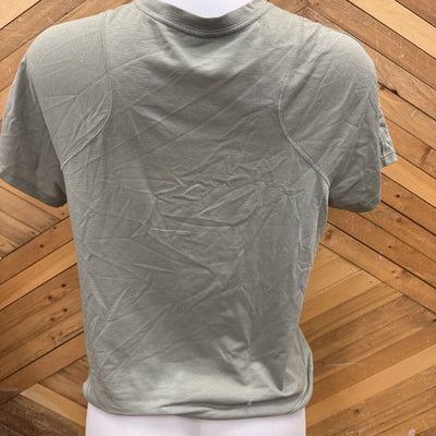 Lululemon - Women's Hiking T-Shirt: Green-women-MD