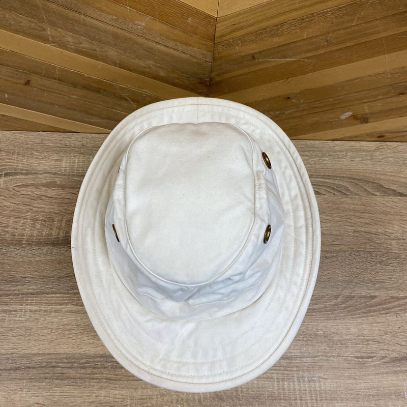 Tilley Endurable Outdoor Hat: White and green-unisex-