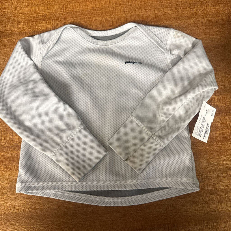 Patagonia - Baby L/S Baselayer Top - MSRP comp $45: Light Grey-infant-12M